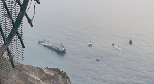 U brzegów Gibraltaru tonie masowiec. Światu grozi ekologiczna katastrofa