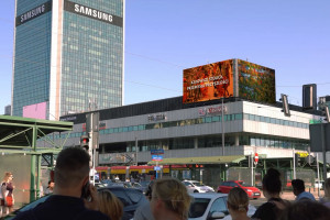 Targi TOOLEX trafiły na największe ekrany LED w Polsce