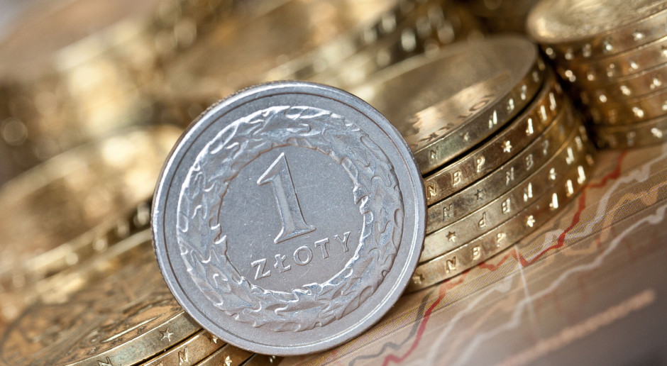 Złoty traci do euro, ale zyskuje do dolara i franka