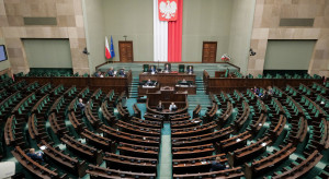 Sejmowa większość dla PiS coraz bardziej nieosiągalna