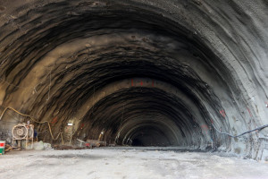 W polskich górach przewiercono kolejny tunel. Ma 700 metrów