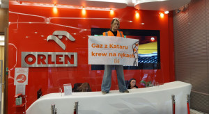Ekolodzy weszli do siedziby Orlenu. Nie chcą dla Polski gazu z Kataru