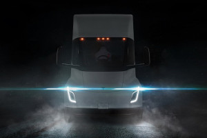 Tesla oficjalnie wkroczyła na rynek ciężarówek