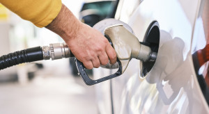 Producenci paliw utrzymują ceny z dość wysoką marżą
