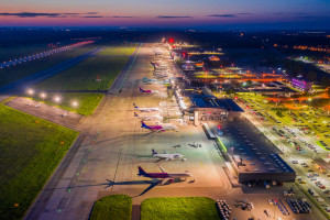 Śląscy posłowie PiS zaapelowali o nową drogę startową w Katowice Airport