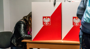 PiS i KO na prowadzeniu. Spada poparcie dla Polski 2050