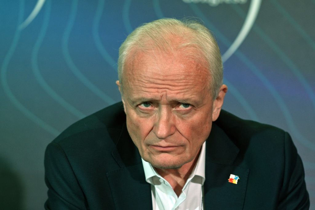 Wielu krajom trudno było zmniejszyć swoją zależność od Rosji w zakresie energii i innych podstawowych towarów. Można łatwo pomijać sankcje, np. handlując towarami przez kraje trzecie, które nie mają ograniczeń w transakcjach z Rosja i Białorusią. Kraje takie jak Turcja czy Armenia stały się krajami tranzytowymi - powiedział Jacek Piechota, prezes Polsko-Ukraińskiej Izby Gospodarczej (Fot. PTWP)