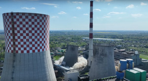 Tauron wyburzył nieczynną chłodnię kominową w Elektrowni Łagisza. Zobacz wideo