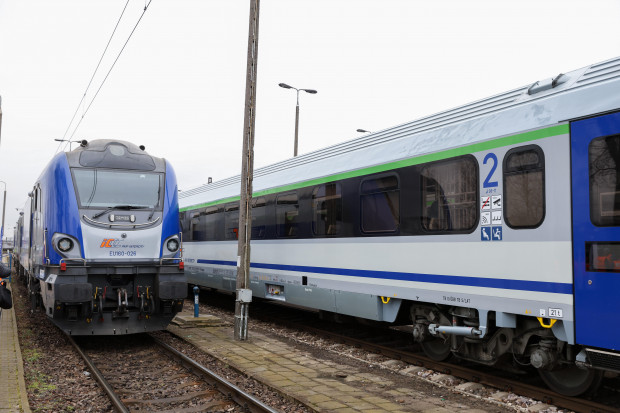 PKP Intercity zapowiada więcej pociągów na wakacje