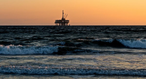Rosja chce badać dno morskie w pobliżu norweskich instalacji naftowych i gazowych