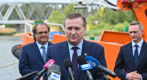 Budujemy most kolejowy, który usprawni także żeglugę