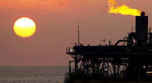 Ceny ropy Brent spadają, a ropy WTI rosną