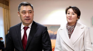 Działalność charytatywnej fundacji żony prezydenta może wstrząsnąć Kirgistanem