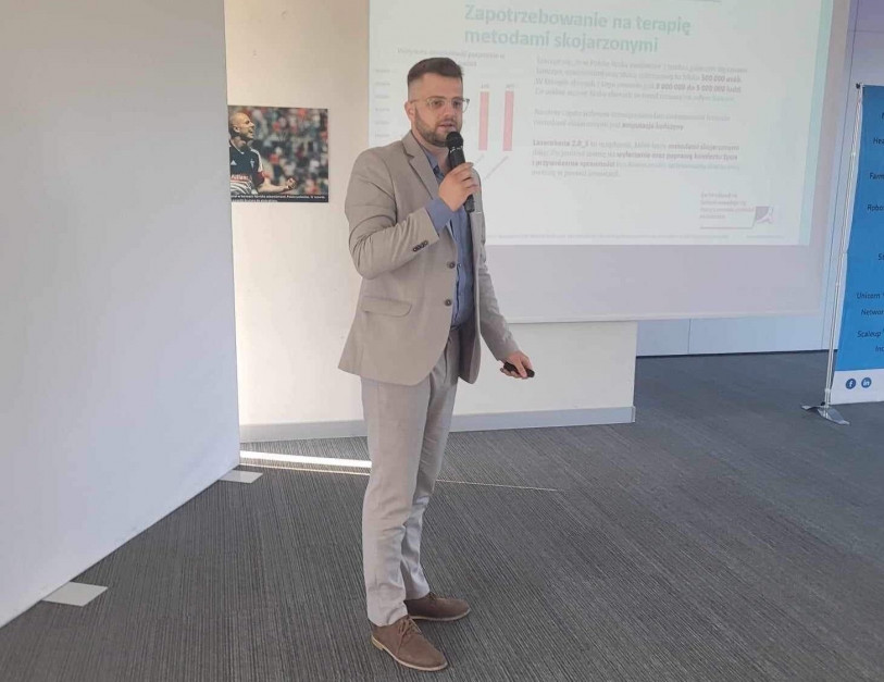 Michał Dziadek, prezes Inventmed: - Refundacja nowej formy terapii będzie szansą dla tysięcy Polaków na uniknięcie amputacji (fot. mat. prasowe/Laserobaria.pl)