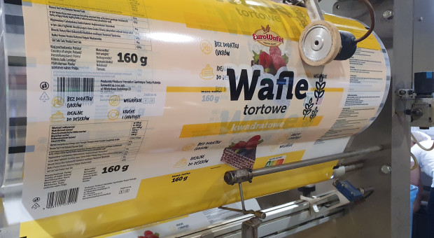 Eurowafel - proces produkcyjny. - Barierą inwestycyjną pozostaje niestabilna sytuacja makroekonomiczna i - związana z tym - niepewność co do popytu na nasze wyroby, a także zmienność cen surowców - akcentuje Marcin Wnętrzak, współwłaściciel firmy (fot. mat. pras.)