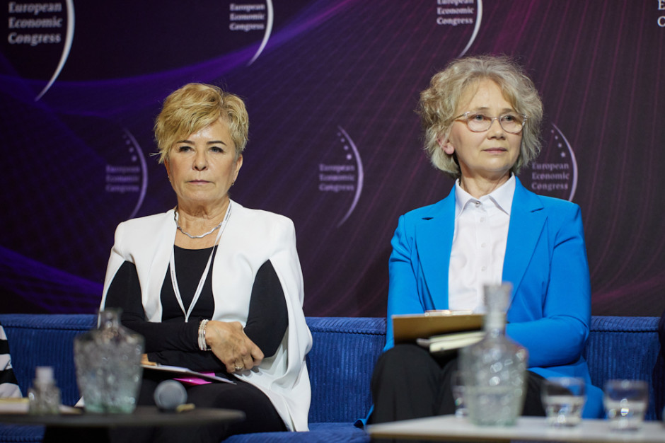 Iwona Dybał, prezes Polskiej Unii Dystrybutorów Stali, i Jolanta Gruszka, zastępca prezesa zarządu ds. handlu Jastrzębskiej Spółki Węglowej (fot. PTWP)