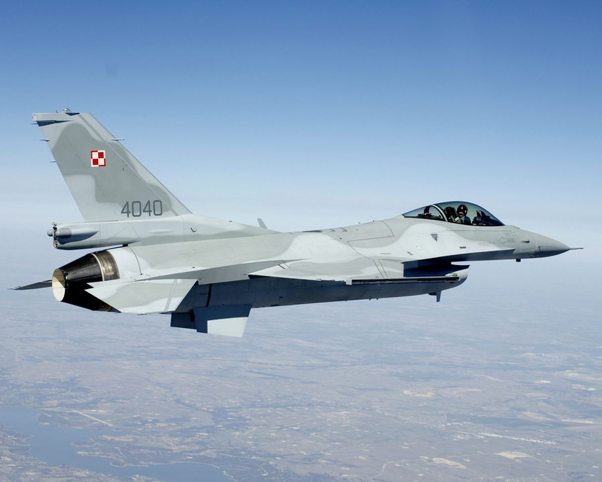 Die für Radare unsichtbare F-35 soll der polnischen Luftwaffe weitaus größere Fähigkeiten verleihen als die bereits in unserer Armee eingesetzten F-16-Kampfflugzeuge (Foto: Ministerium für Nationale Verteidigung - mon gov pl_pl_galeria_606)