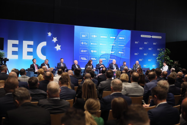 Transformacja energetyki. "Jeżeli zmienimy strategię, to przegramy"