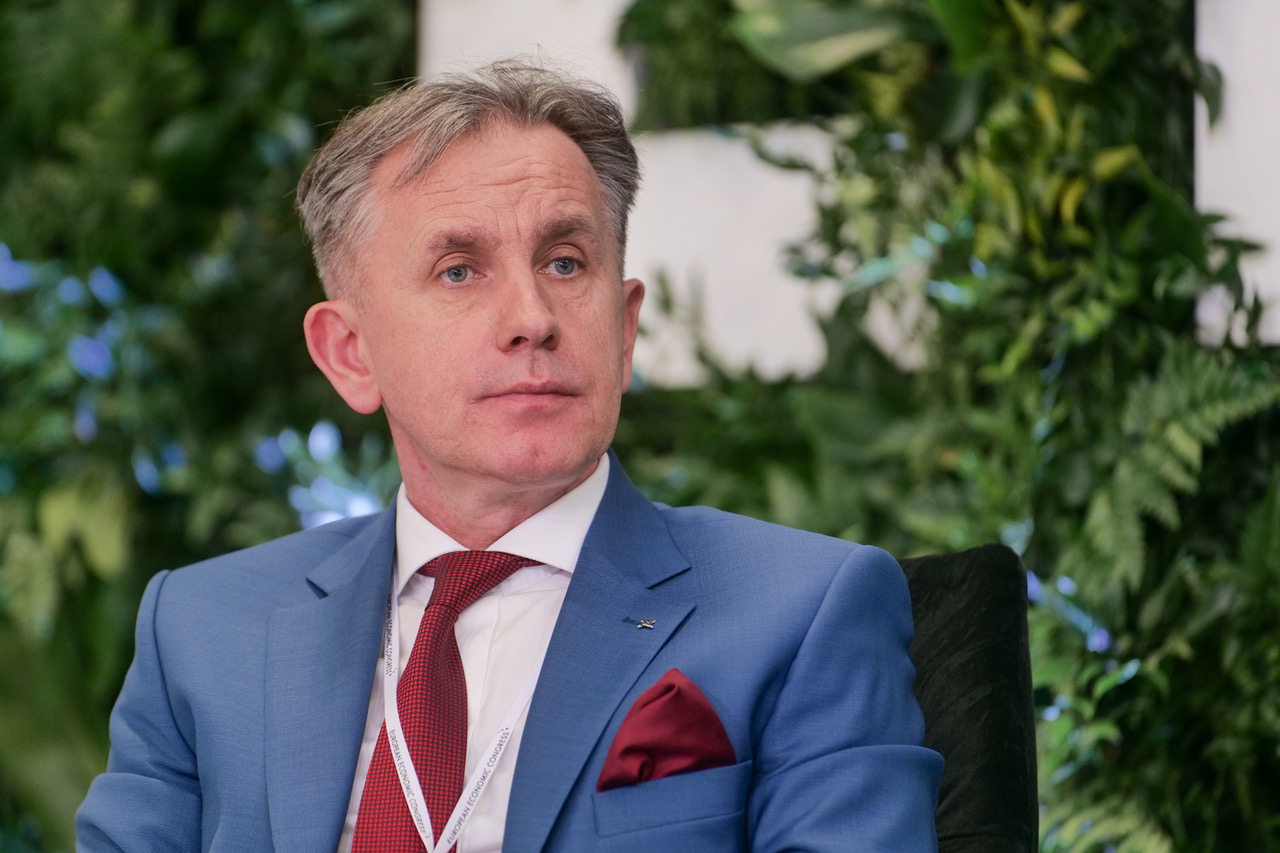 - Uno dei problemi è la mancanza di terreni disponibili per i cosiddetti progetti verdi - avverte Rafał Żelazny, presidente della Zona economica speciale di Katowice. Foto. PTWP