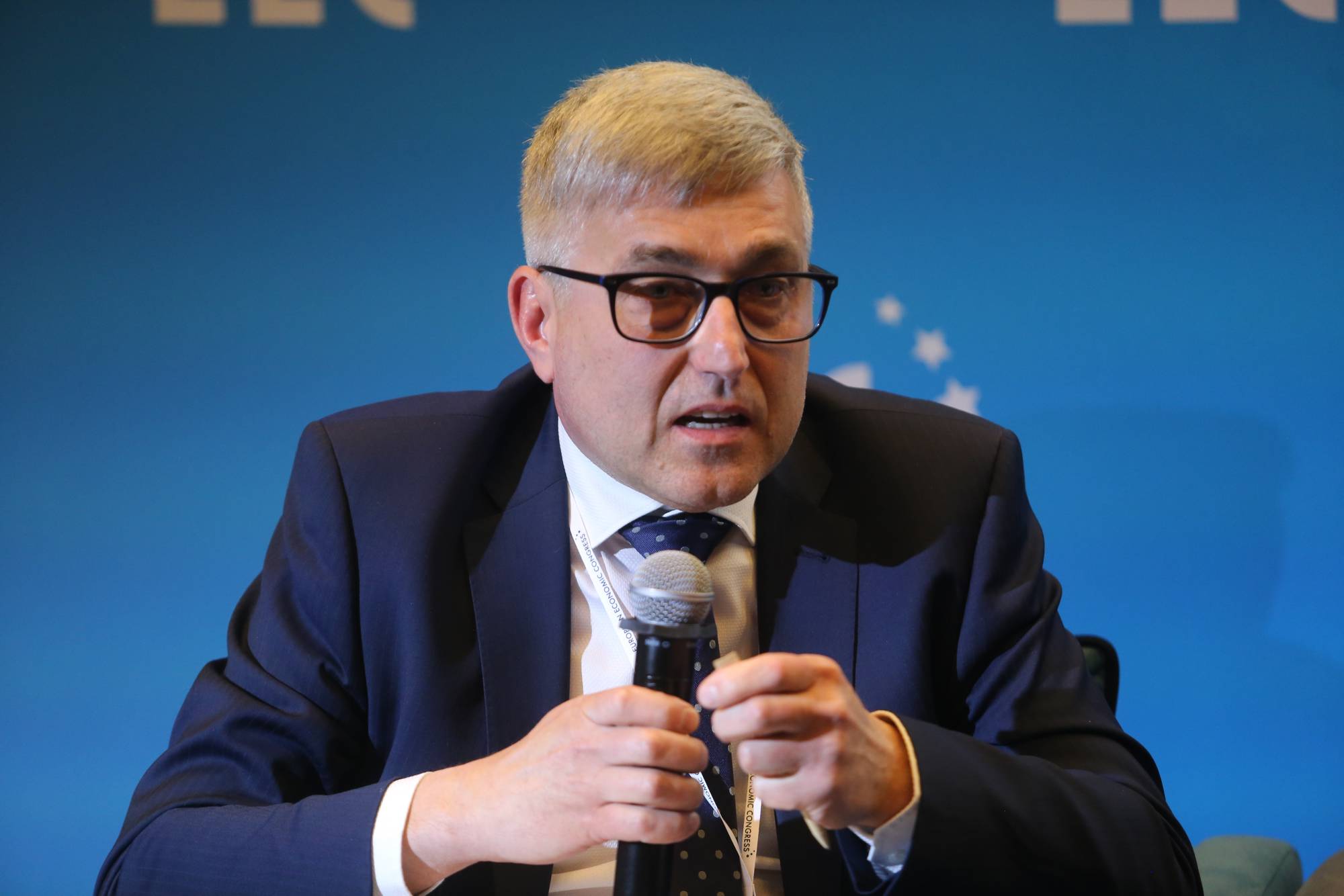 Wojciech Dąbrowski, prezes Polskiego Holdingu Rozwoju: - Polskie firmy są zdolne do współpracy z państwowym przemysłem obronnym. Fot. PTWP