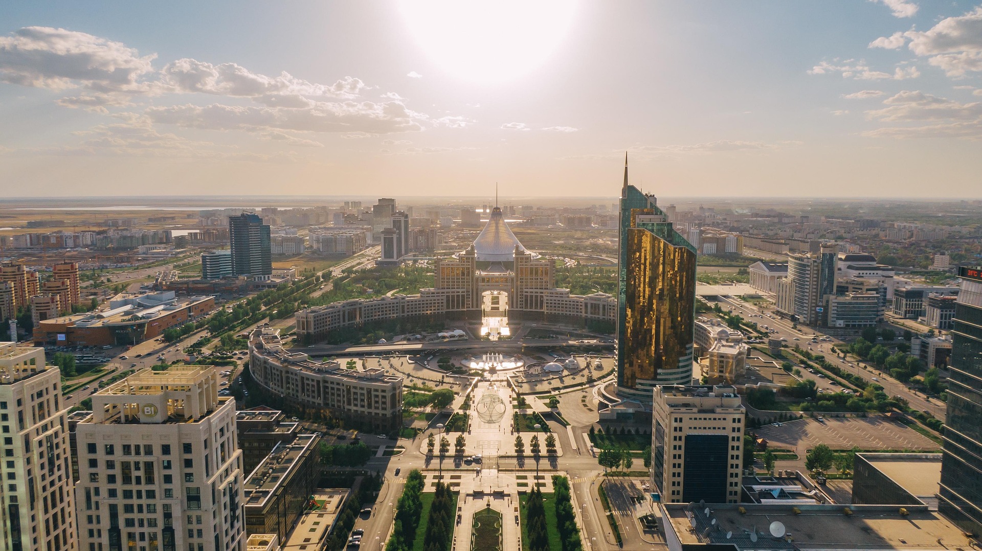 Kazakhstan aspires to be called an IT tiger. In the photo, the capital of the country, Astana (photo: Bahyt Kanybek / Pixabay)