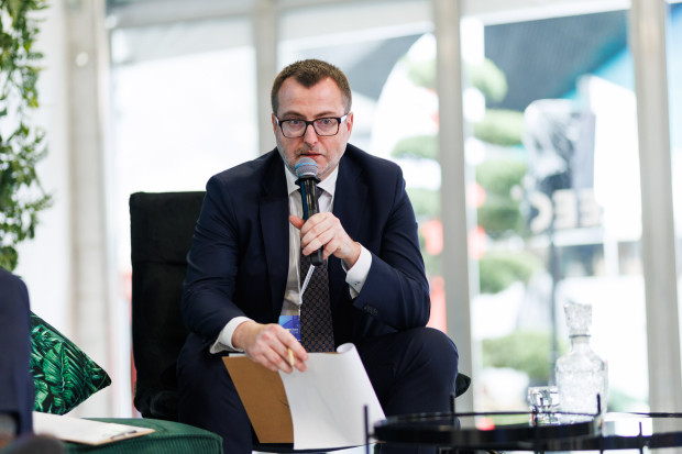 XVII Europejski Kongres Gospodarczy. Surowce krytyczne. Marcin Okoński, A.T. Kearney