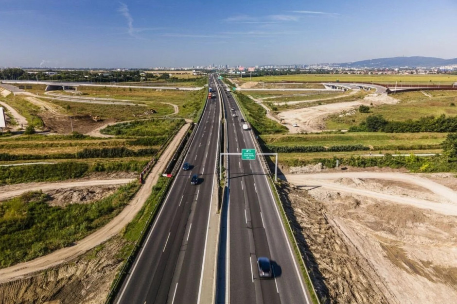 Polska jest największym placem budowlanym w Europie, ale krajowe firmy są często pomijane