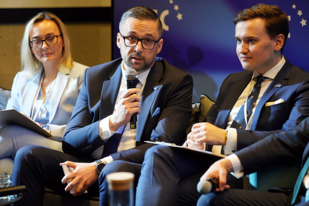 Anna Karyś-Sosińska, członek zarządu, dyrektor pionu zarządzania zasobami ludzkimi, Budimex SA, Marcin Kulasek, minister nauki i szkolnictwa wyższego, Polska, Michał Mazur, fundator, Our Future 