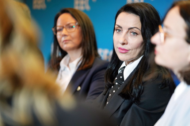 Katarzyna Socha, dyrektor ds. personalnych, Grupa PBI Sp. z o.o., Aneta Szczesna–Kowalska, wiceprezes zarządu ds. HR, UNIMOT SA,  Anna Szybist, dyrektor ds. komunikacji, Comarch SA