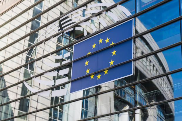 Europa na prostej drodze do zostania "skansenem". "Przemysł nie ma szans na przetrwanie"