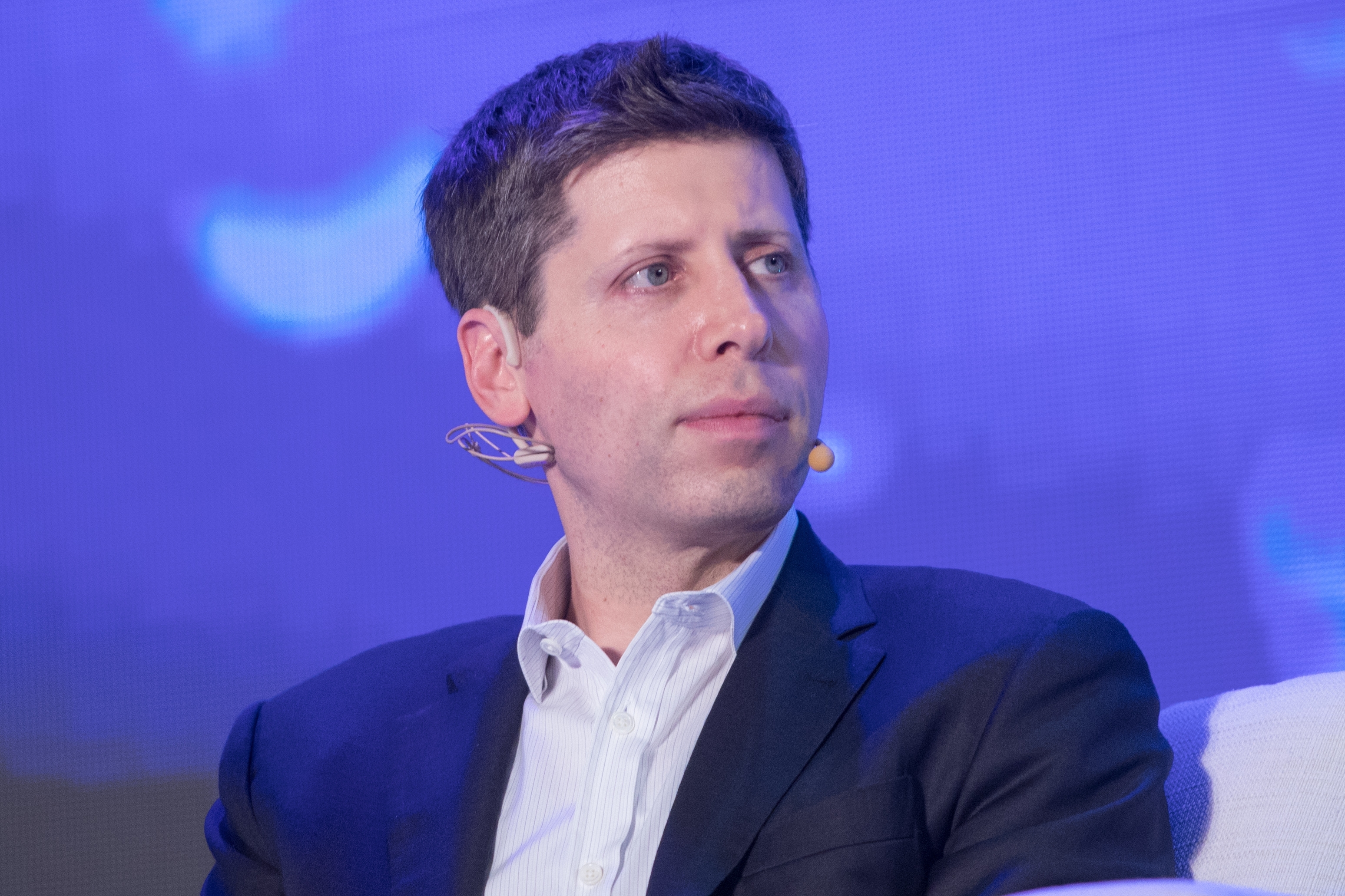 Сэм Альтман, генеральный директор OpenAI. Управление по защите персональных данных проводит разбирательство в отношении компании. Фото. Shutterstock/jamesonwu1972