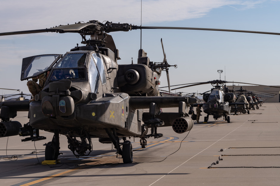 AH-64D Apache helicopters. Photo: Sgt. Charlie Duke/DVIDSHUB