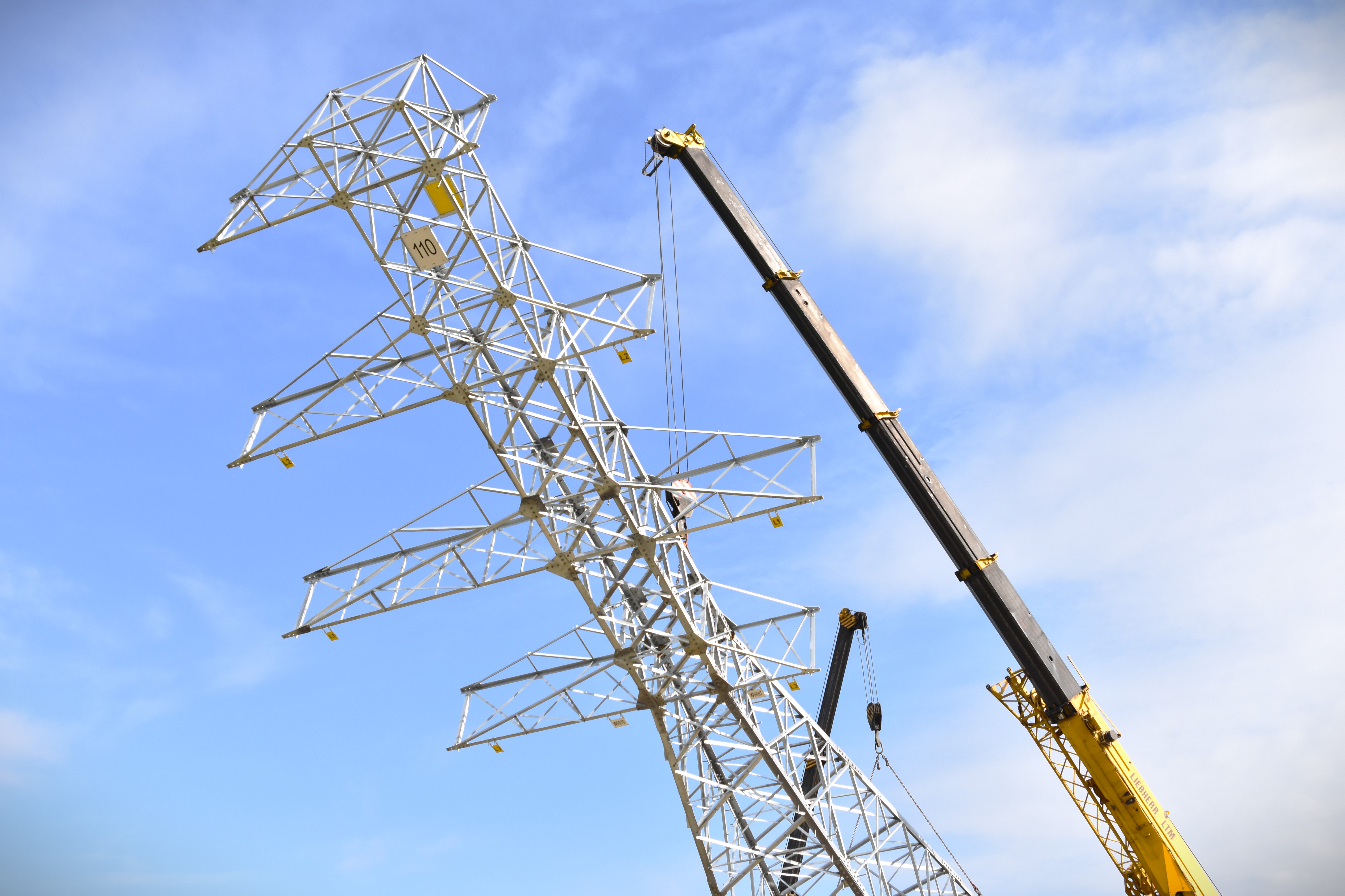 La legge sulla rete regolerà in modo più strutturato e integrato le questioni relative alla connessione degli impianti di energia rinnovabile alla rete - afferma Remigiusz Nowakowski (Foto: Materiali stampa di Energa Operator / foto illustrativa)
