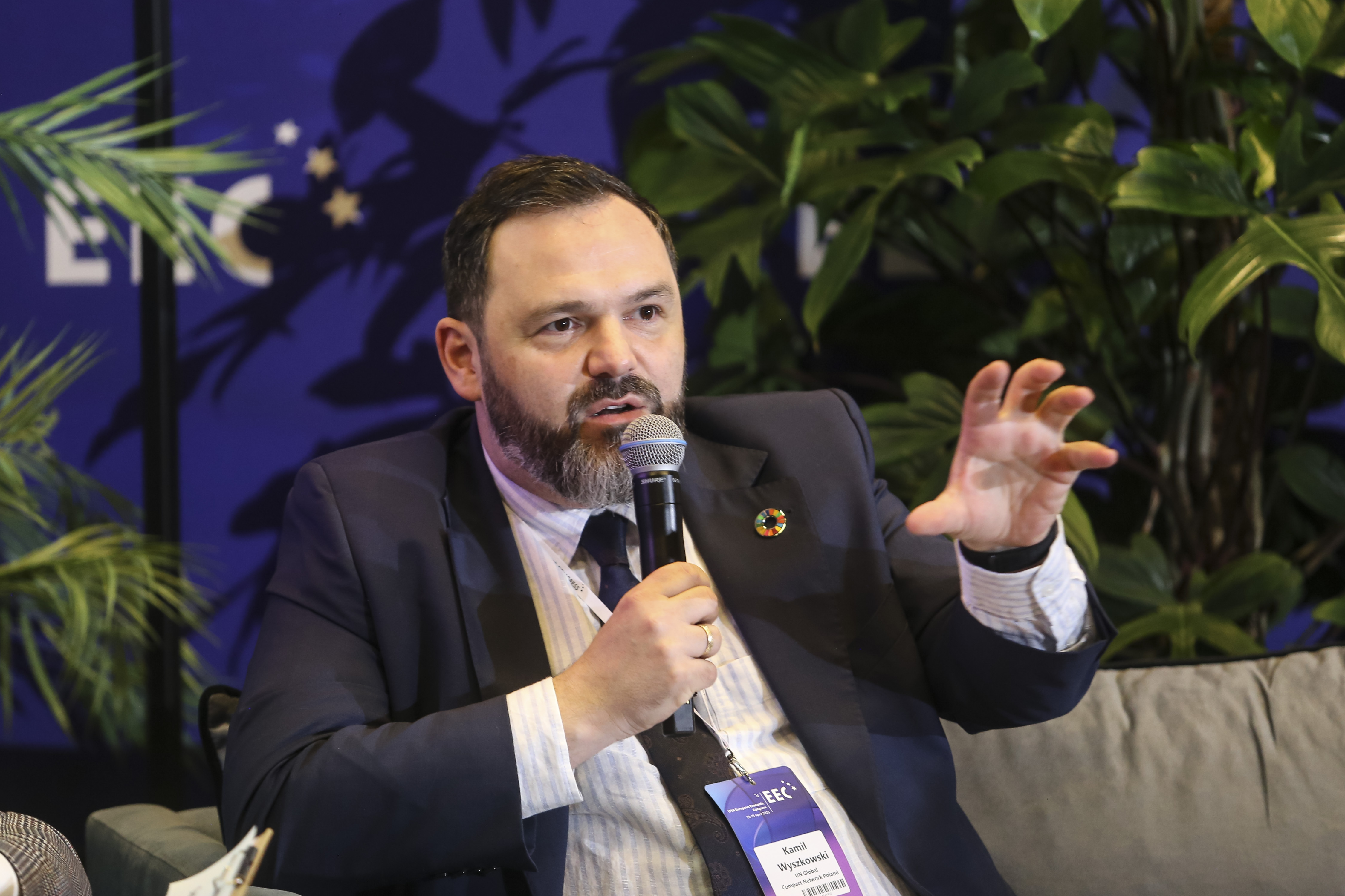 Kamil Wyszkowski recuerda que Putin está acusado de crímenes de guerra. Foto: PTWP