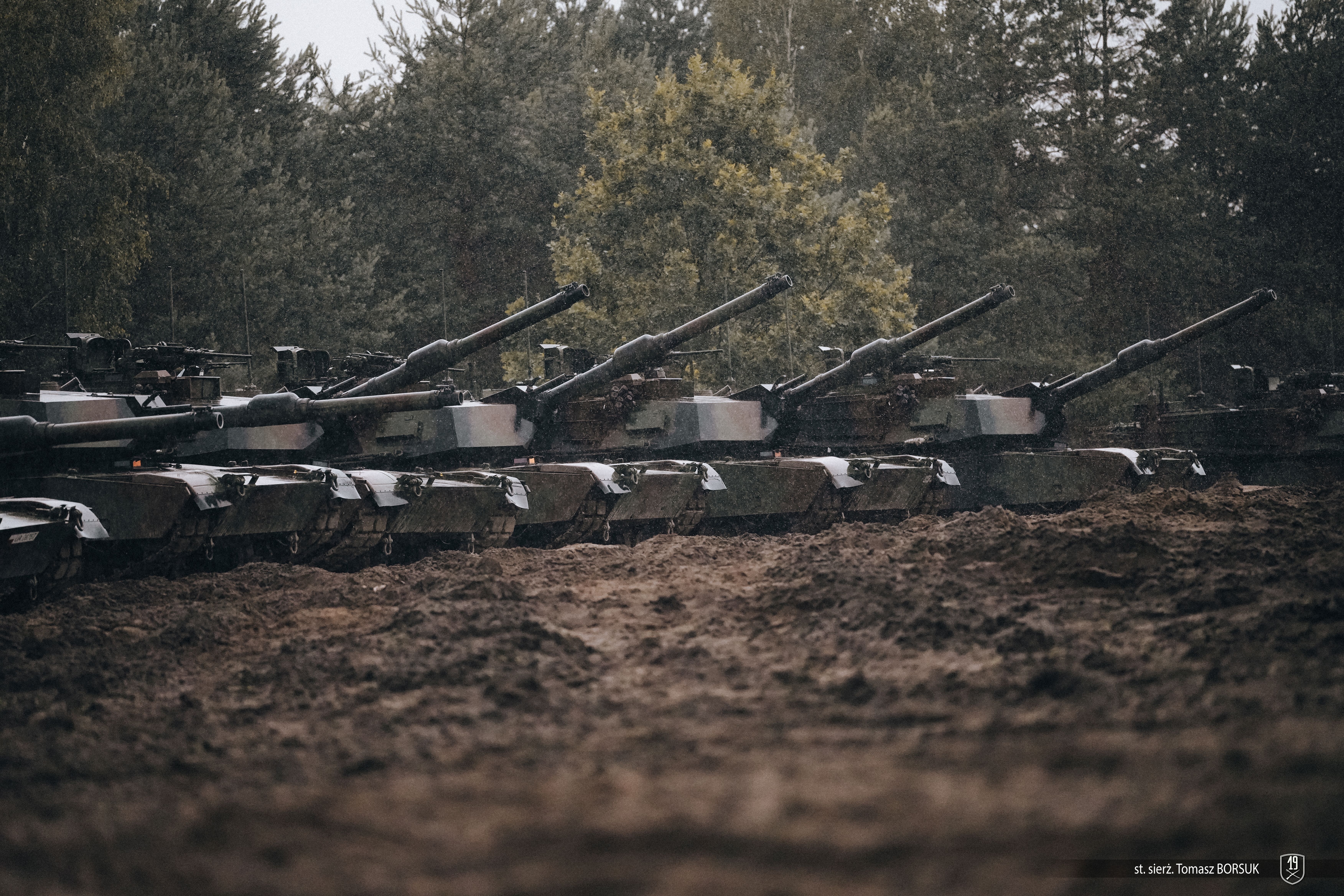 Os tanques Abrams são um dos muitos exemplos de armas que a Polônia comprou dos Estados Unidos nos últimos anos (Foto: Sargento Tomasz Borsuk/19ª Brigada Mecanizada de Lublin / ZOOM MON / CC0 (domínio público)