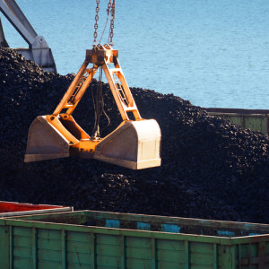 Import węgla energetycznego przebił 5 mln ton. "Wchodzi węgiel z państwa, które nie ma już kopalni"