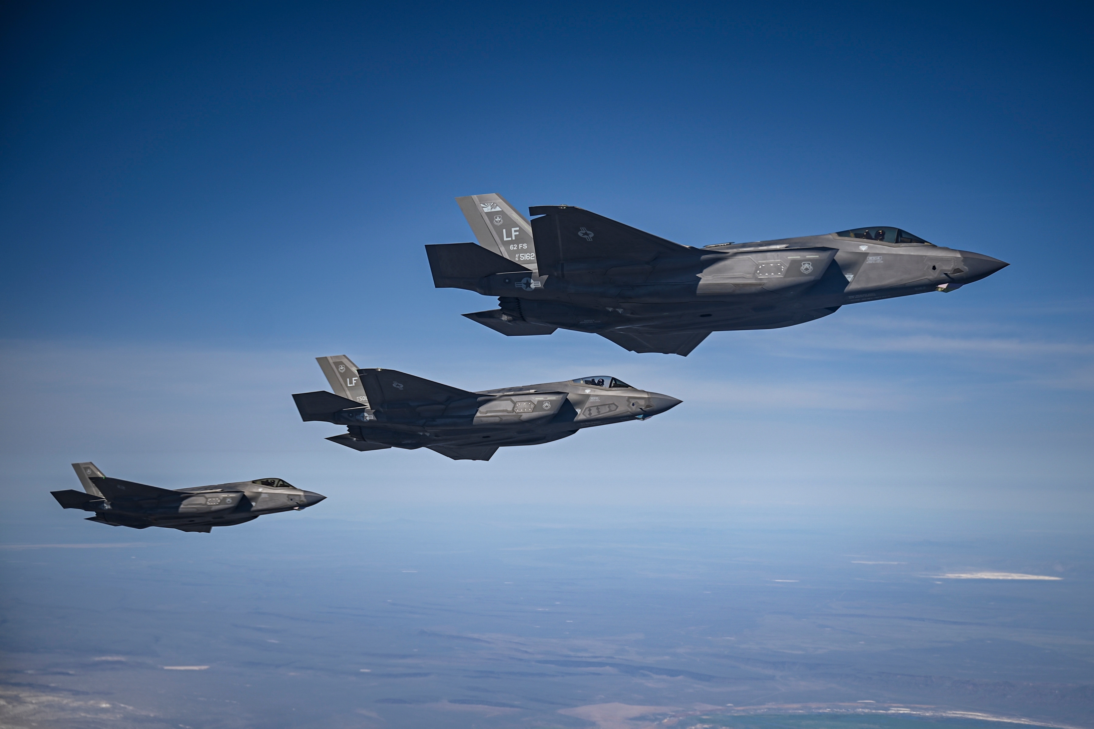 Nos últimos anos, a Polônia adquiriu, entre outras coisas, 32 caças multifuncionais F-35 de quinta geração. No entanto, essa aquisição é apenas uma gota no oceano de necessidades.