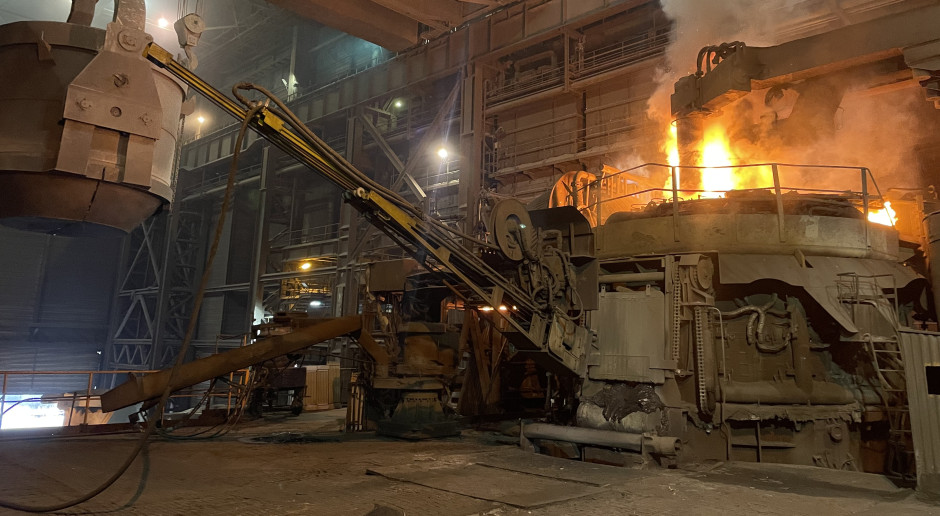 HUTA CZ STOCHOWA Z NOWYM W A CICIELEM MON PRZEJMUJE visual data 3