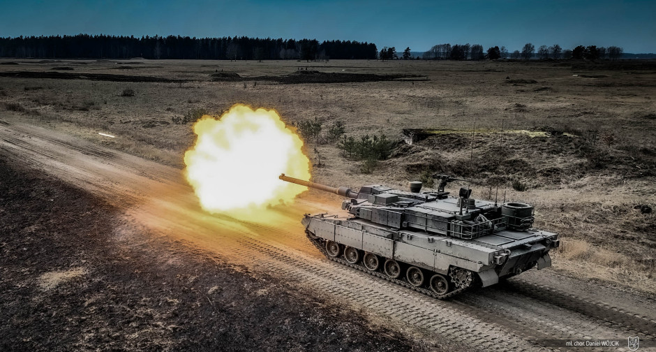 Czołg K2 na poligonie Fot. Materiały prasowe / ZOOM MON / mł. chor. Daniel Wójcik/16 DZ