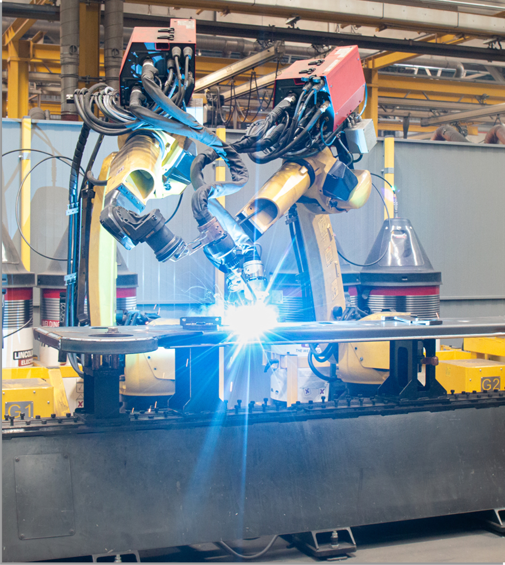 A robot welding cutting strips. The level of robotization in SaMASZ production significantly exceeds the national average. Photo: Samasz