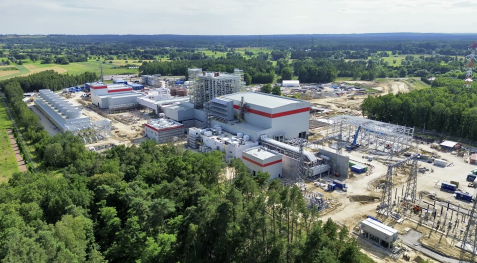 A CCGT Grudziądz está construindo uma usina elétrica a gás em Grudziądz - canteiro de obras em julho de 2025 (Foto: Energa Group)