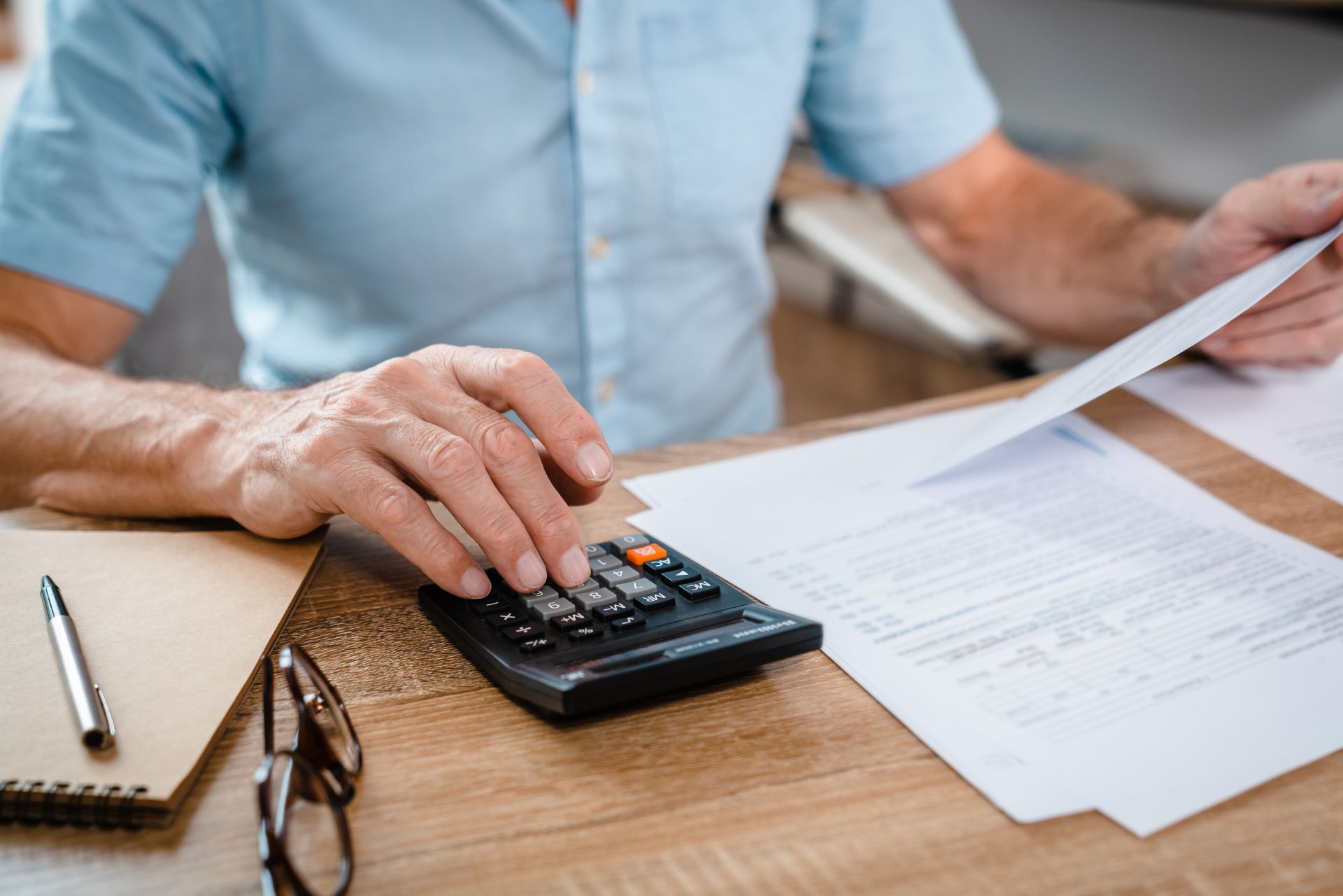 Familiestichtingen hebben tot 1 januari 2026 de tijd om actie te ondernemen met betrekking tot hun vermogen. Foto: Inside Creative House / Shutterstock