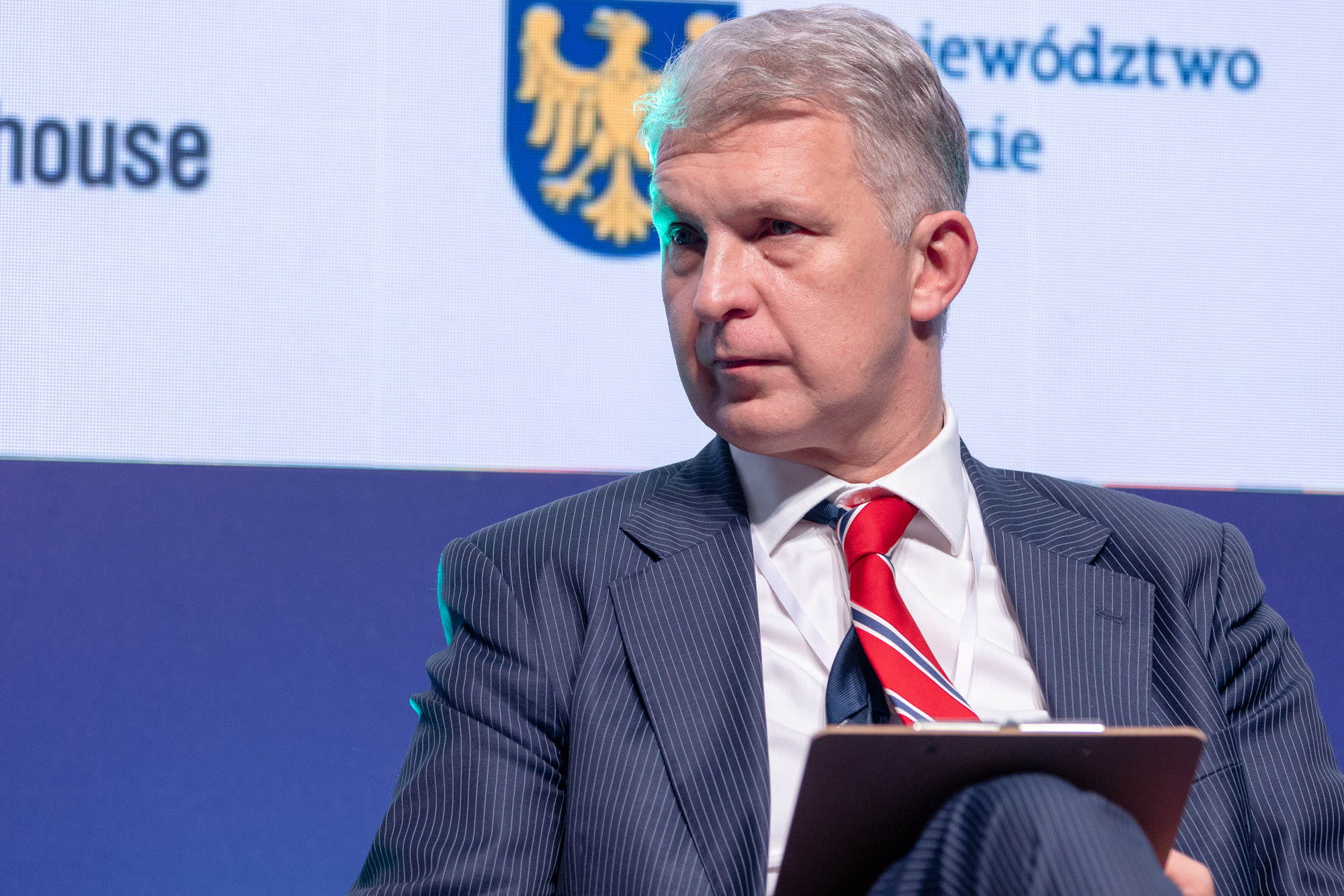 Jarosław Wajer, associé, responsable du département Énergie en Pologne et dans la région CESA, EY. Photo : PTWP