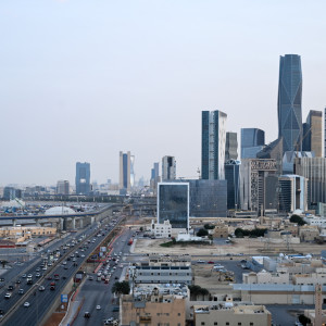 Spadek cen ropy uderzył w budżet naftowego giganta. Brakuje pieniędzy na inwestycje