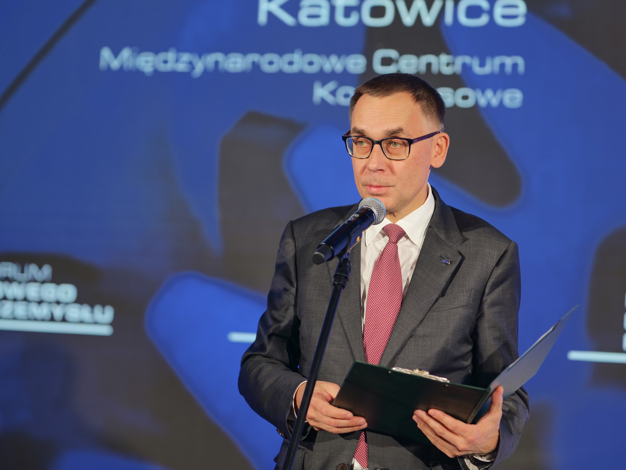 « L'industrie doit opérer dans un environnement réglementaire favorable et avoir accès à l'énergie à des prix acceptables », a déclaré Wojciech Kuśpik, président du groupe PWTP. Photo : PTWP