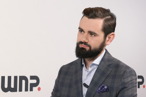 Transformacja energetyczna daje realne korzyści. Wiele jednak zależy od polityków