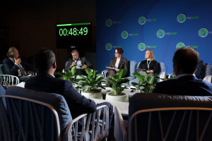 "Zielone finansowanie musi się spinać ekonomicznie. Potrzebne zmiany w podatku bankowym"