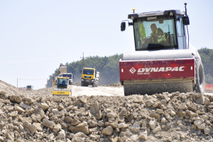 Chcemy nowych dróg i linii kolejowych? Musimy sięgnąć po kruszywa z odzysku