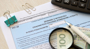 Oddajemy fiskusowi więcej, niż jesteśmy winni. Oto czego boją się Polacy