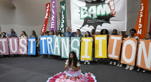 Emisja CO2 osiągnie w tym roku nowy rekord. Miliarderzy wydadzą na to fortunę